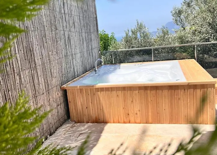 Defnem Uzumlu (Mediterranean)