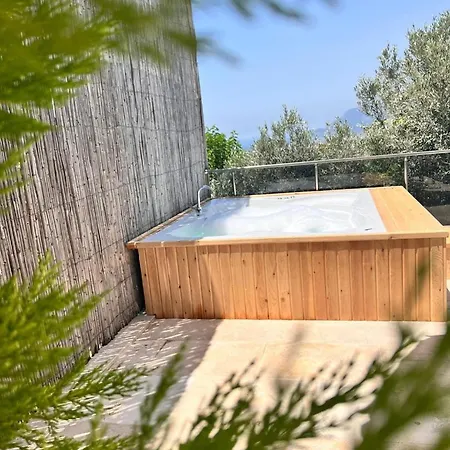 Defnem Uzumlu (Mediterranean)